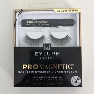 EYLURE MAGNETIC EYELINER LASH SYSTEM